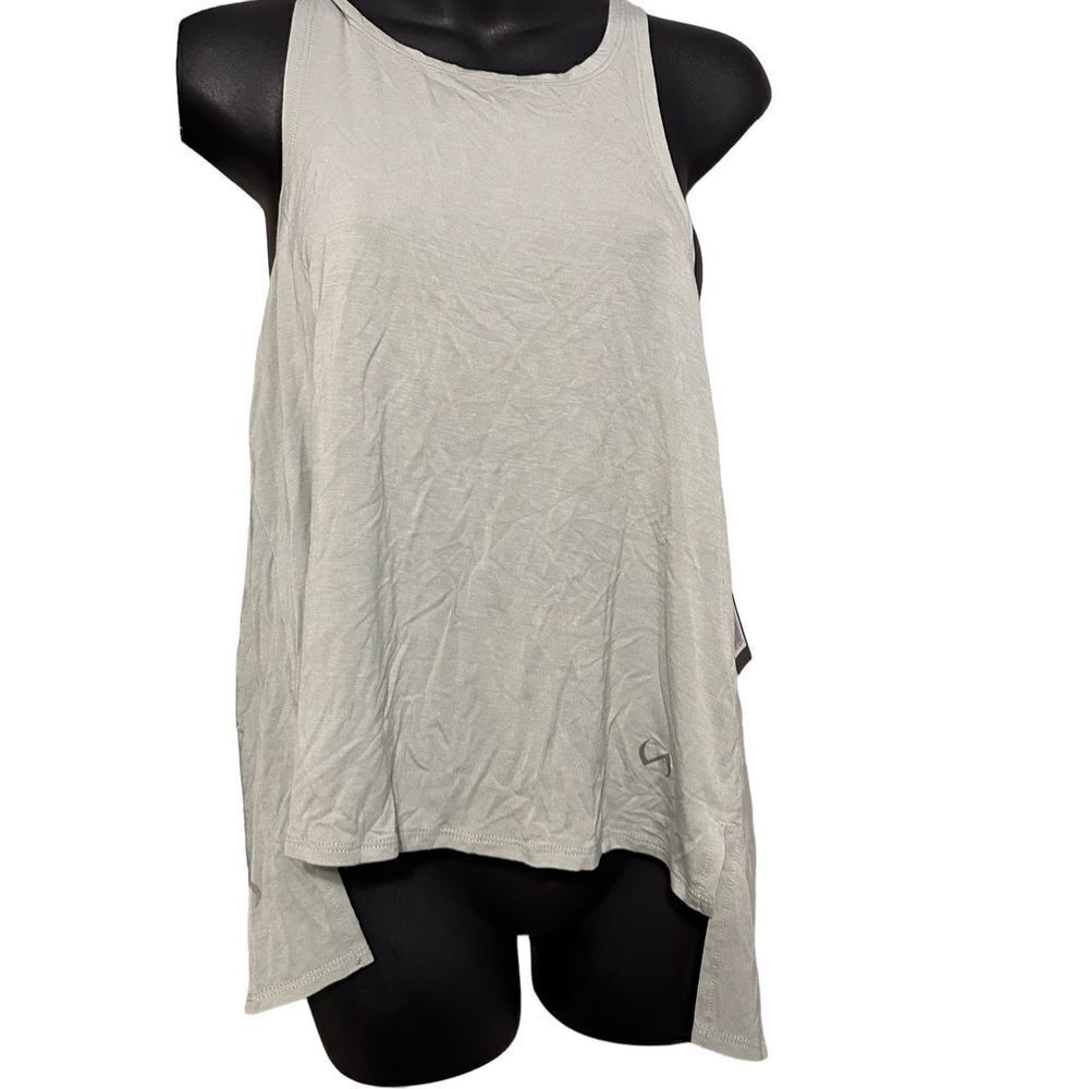 NEW‎ WITH TAGS TLF Womens Tyra pinnacle Sleeveless Tank Top Sz Small
Green tea